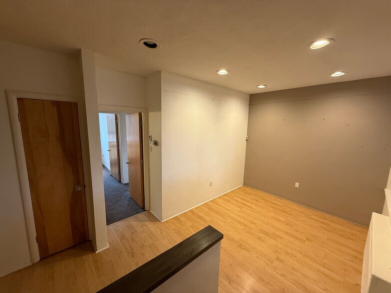 More Photos Of 227 E Palace Ave, Santa Fe Office For Sale