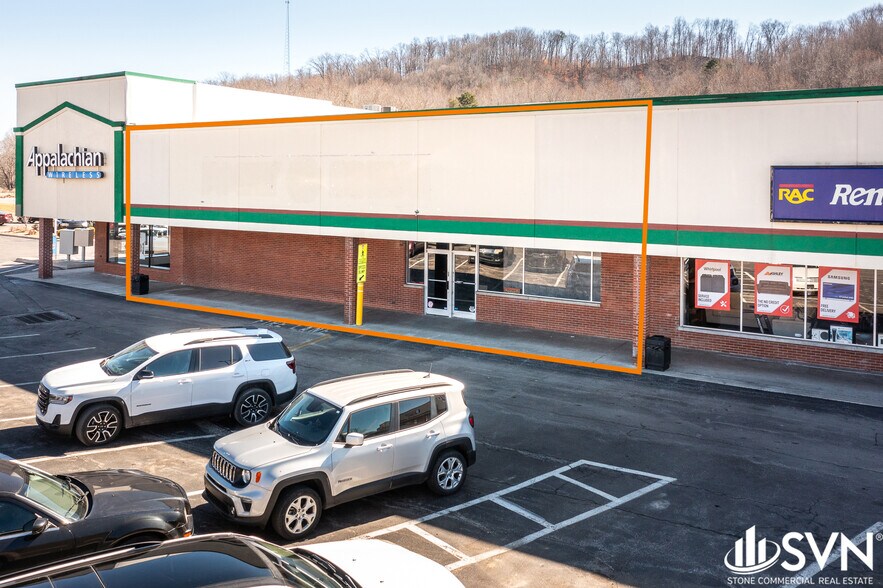 More Photos Of 1001-1029 Cumberland Falls Hwy, Corbin Storefront For Lease
