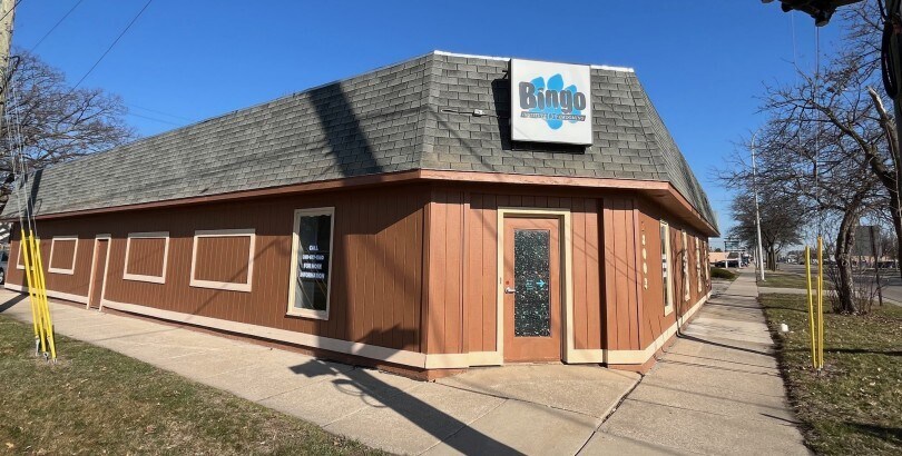 Primary Photo Of 28009 John R Rd, Madison Heights General Retail For Lease