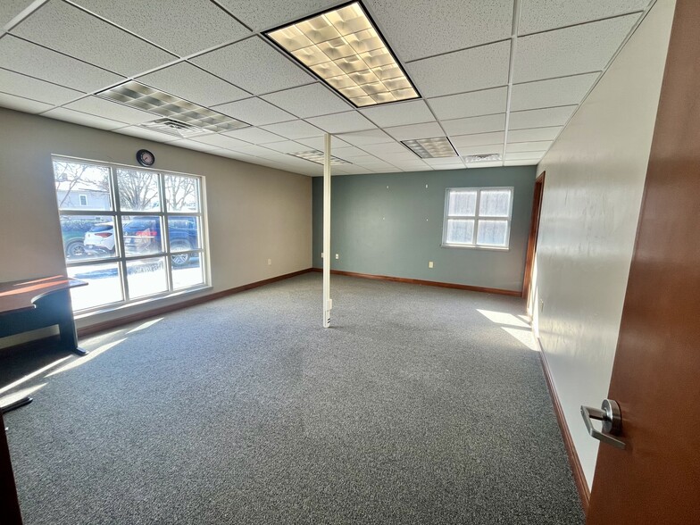 More Photos Of 536 N Richmond St, Appleton Office For Lease