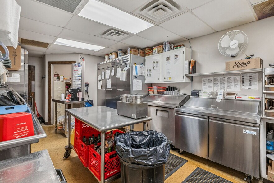 More Photos Of 1720 North Ridge Rd, Findlay General Retail For Sale