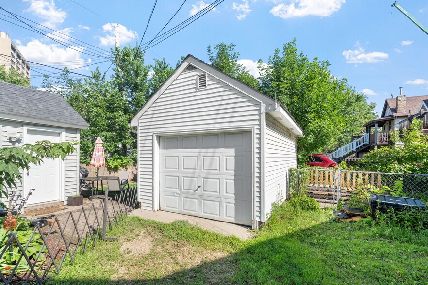 More Photos Of 1704 Jefferson St NE, Minneapolis Apartments For Sale