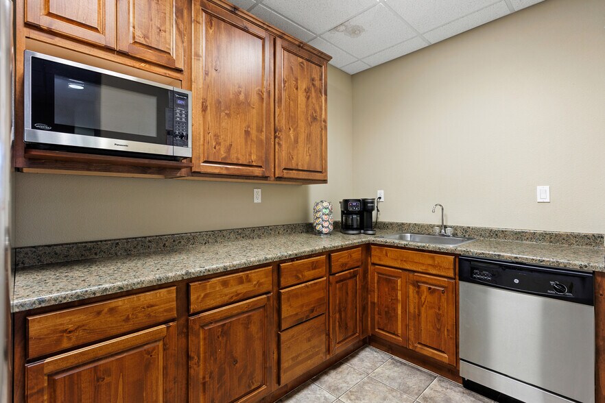 More Photos Of 2140 Hollow Brook Dr, Colorado Springs Medical For Sale