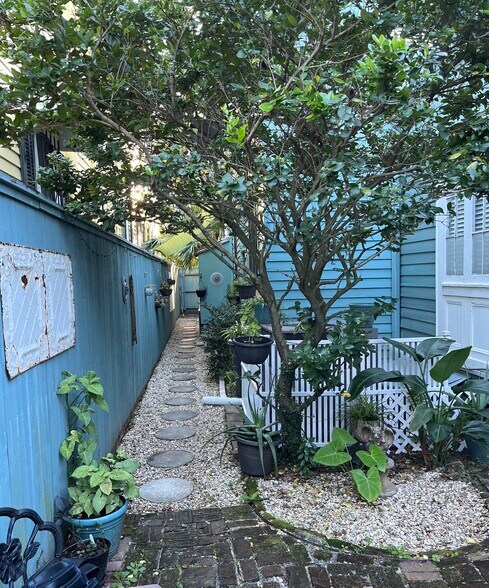 More Photos Of 1933 Esplanade Ave, New Orleans Multifamily For Sale