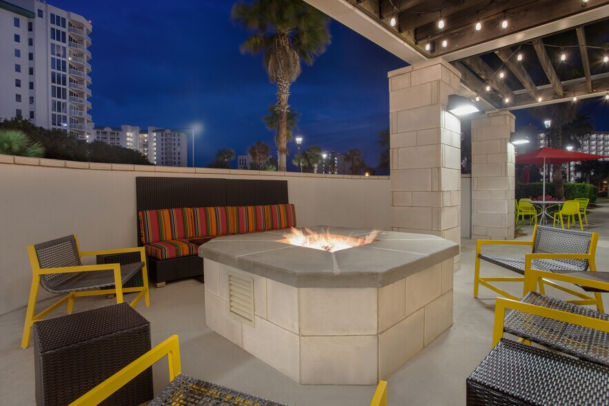 More Photos Of 14060 Emerald Coast Pkwy, Destin Hotel For Sale