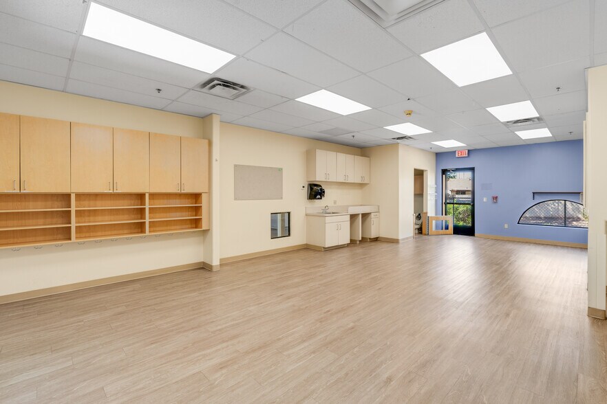 More Photos Of 1151 W Ray Rd, Chandler Daycare Center For Sale