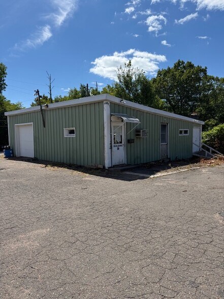 More Photos Of 5-40 Glen Rd, Manchester Warehouse For Lease