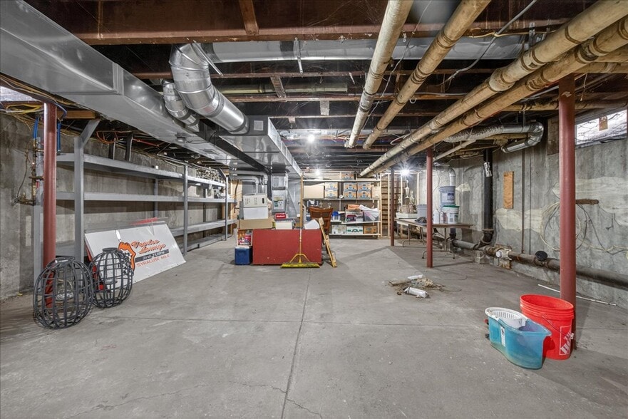 More Photos Of 30 White St, Cohoes Office For Sale