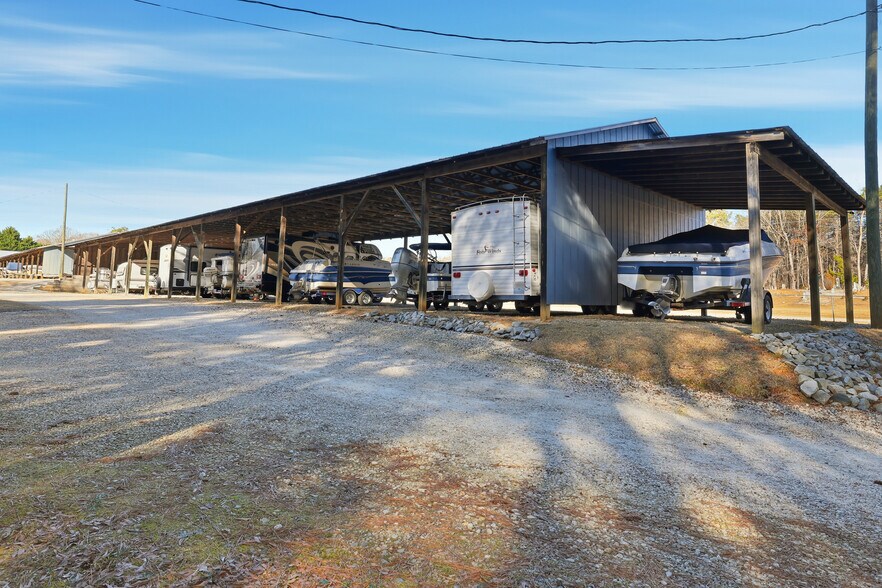 More Photos Of 2540 Silver Shoals rd, Toccoa Flex For Sale