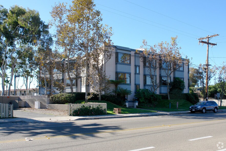 More Photos Of 1015 Chestnut Ave, Carlsbad Office For Sale