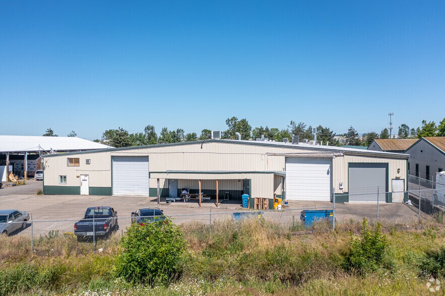 More Photos Of 3220 Pringle Rd SE, Salem Warehouse For Lease
