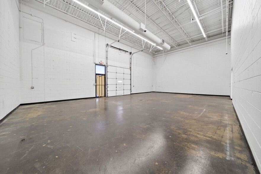 More Photos Of 3028 Dickerson Pike, Nashville Freestanding For Lease