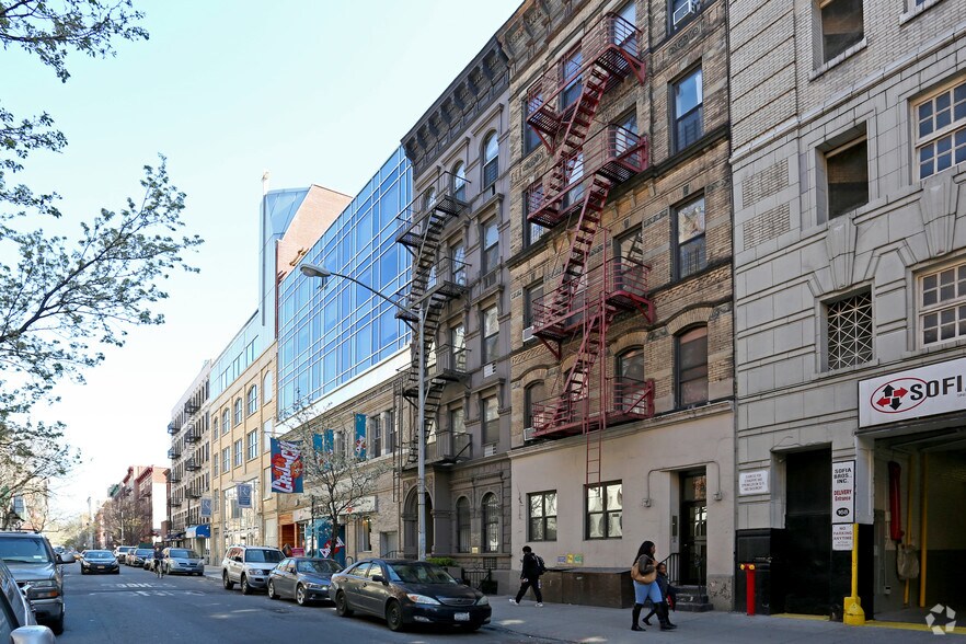 More Photos Of 164 W 83rd St, New York Apartments For Sale