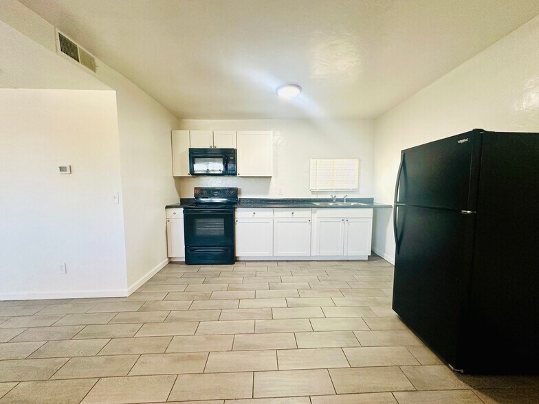 More Photos Of 421 E President St, Tucson Apartments For Sale