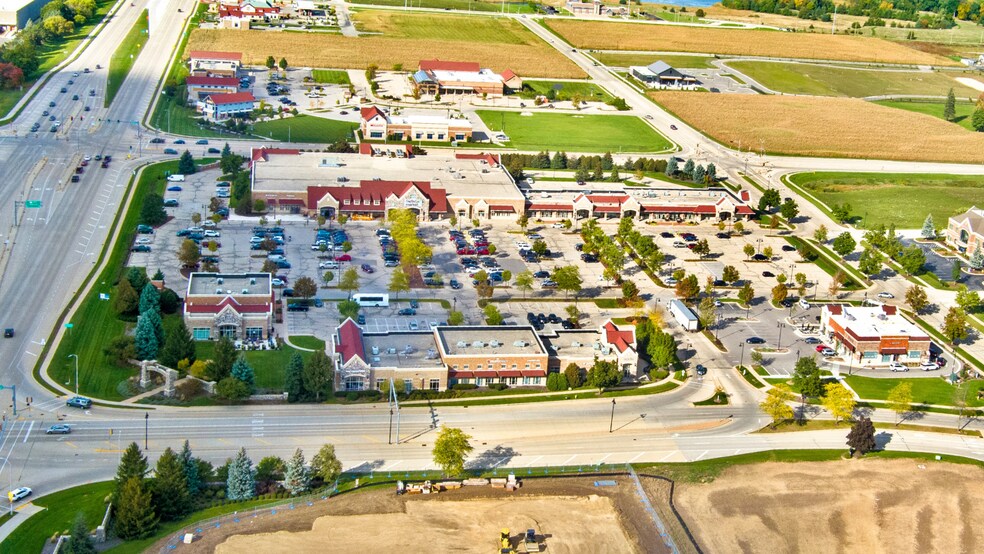 Primary Photo Of 1300-1380 Pabst Farms Blvd, Oconomowoc General Retail For Lease