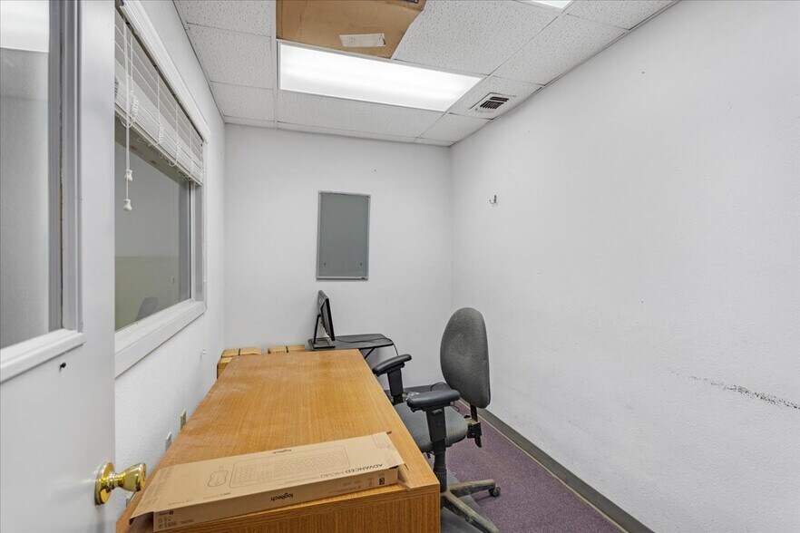 More Photos Of 1485 N Main St, Paris Land For Sale