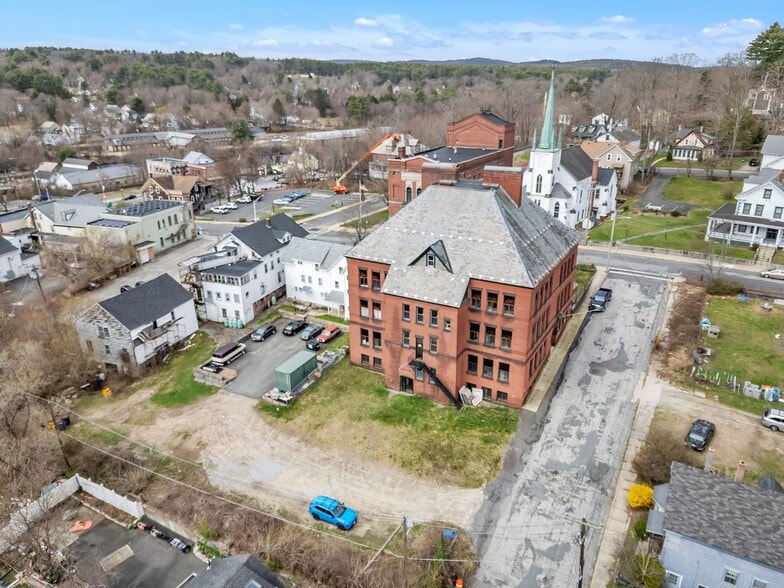 More Photos Of 34 N Main St, Orange Schools For Sale