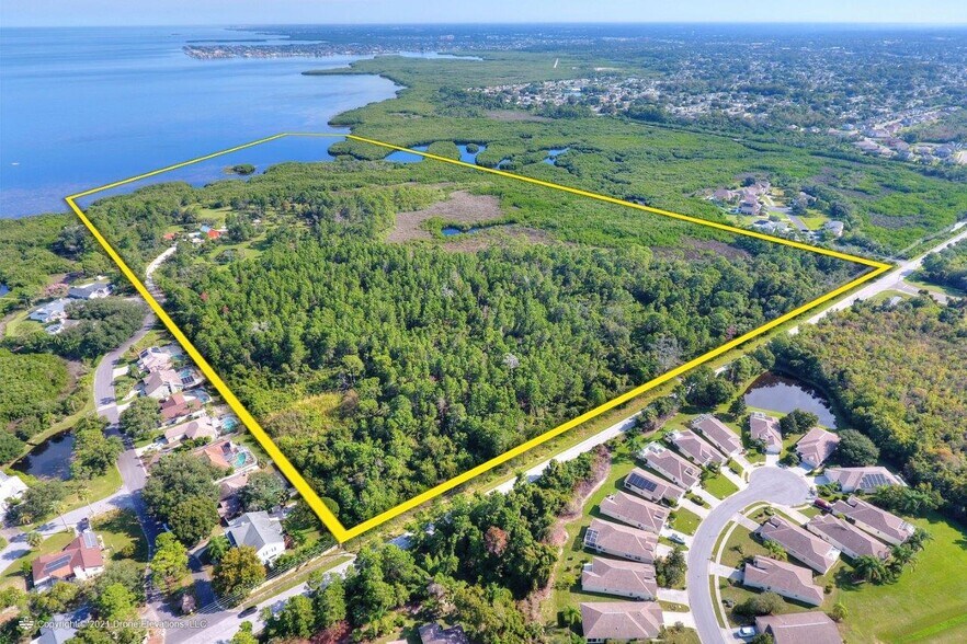 More Photos Of 3130 Shipwatch Dr, Holiday Land For Sale