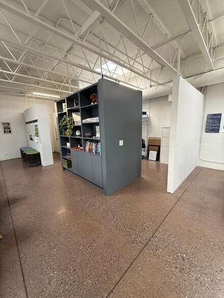 More Photos Of 1218 9th Ave SE, Calgary Storefront Retail Office For Lease