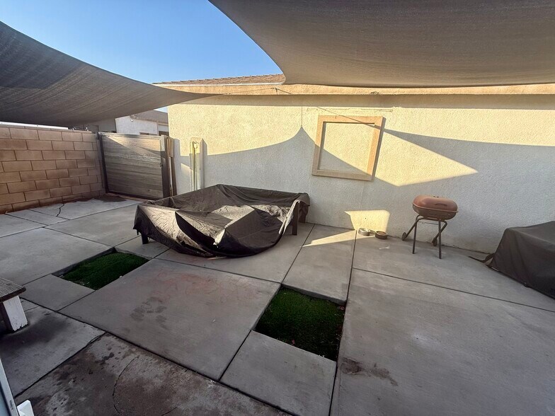 More Photos Of 13664 Whittram Ave, Fontana Specialty For Sale