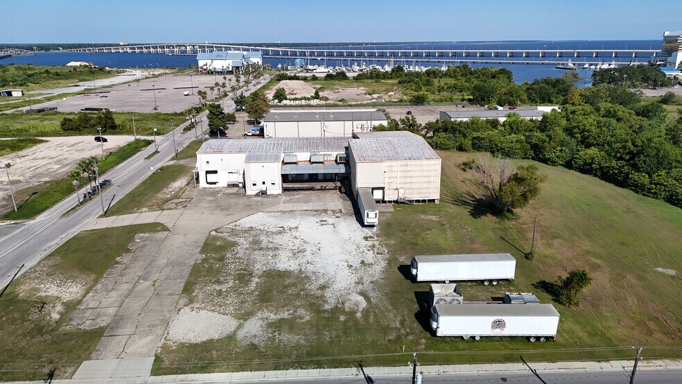 More Photos Of 260 Maple St, Biloxi Food Processing For Sale
