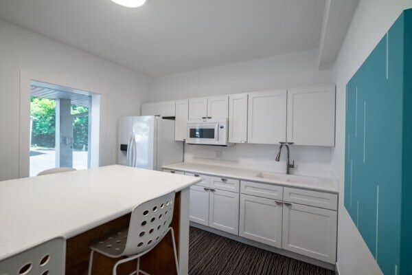 More Photos Of 410 Dinah Shore Blvd, Winchester Office Residential For Sale