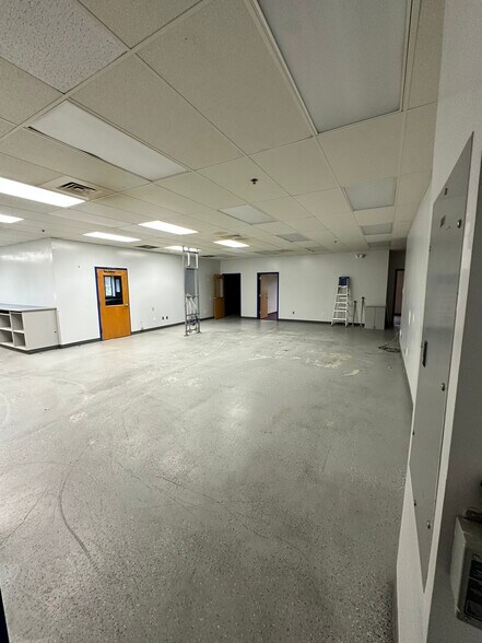 More Photos Of 1980 S West Blvd, Vineland Manufacturing For Lease