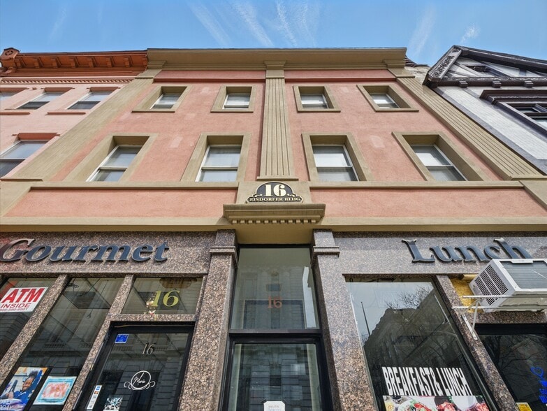 More Photos Of 16 Green St, Newark Office For Lease