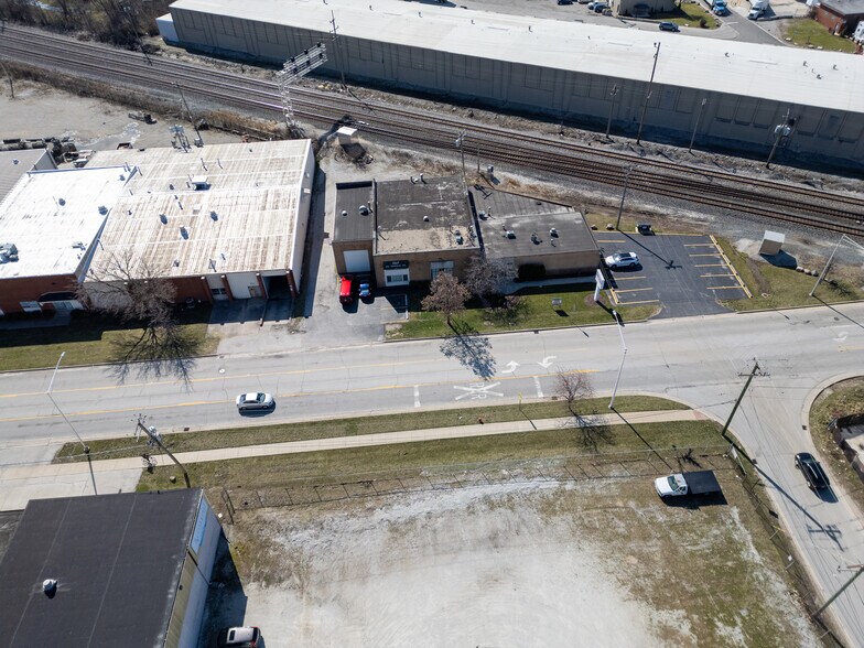 More Photos Of 4135 W 123rd St, Alsip Warehouse For Lease