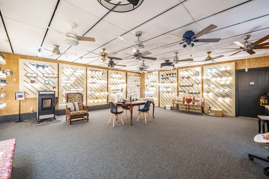 More Photos Of 2511 Boston Rd, Wilbraham Freestanding For Sale