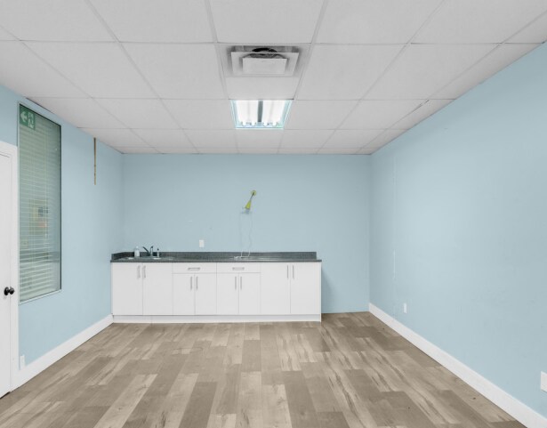 Primary Photo Of 9380 120 St, Delta Storefront For Lease