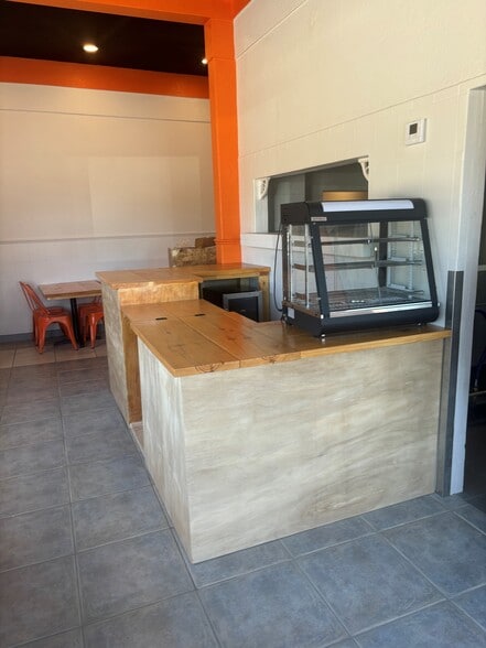 More Photos Of 4989 S Ridgewood Ave, Port Orange Restaurant For Sale