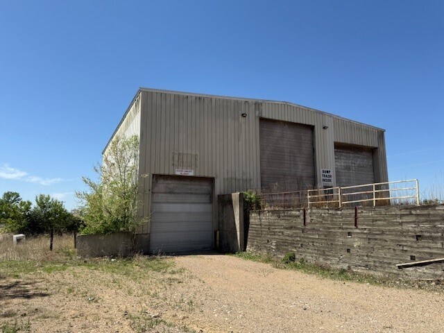 More Photos Of 37701 Ottawa Rd, Le Sueur Industrial For Sale