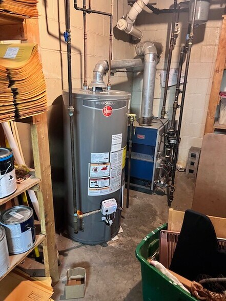 More Photos Of 3530 Southern Blvd, Youngstown Veterinarian Kennel For Lease