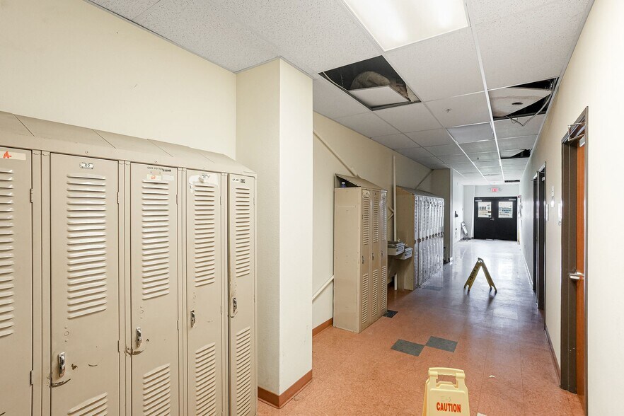 More Photos Of 1852 Fescue St SE, Albany Office For Sale