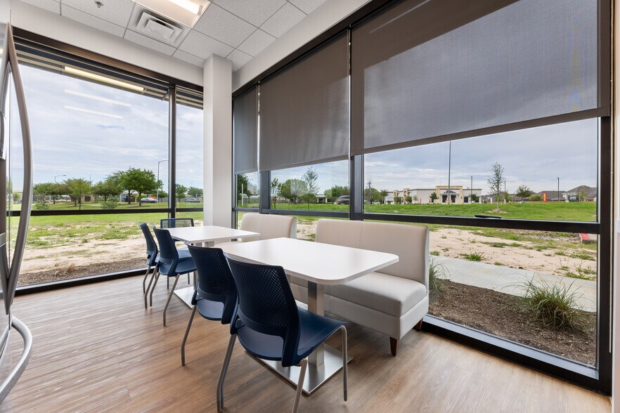 More Photos Of 24200 Via Mazzini Way, Richmond Office For Lease