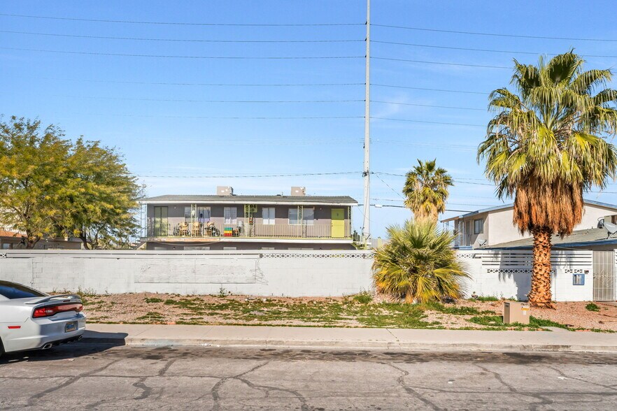More Photos Of 5104 Pebble Beach Blvd, Las Vegas Apartments For Sale