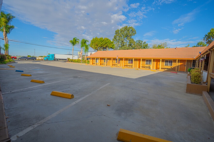 More Photos Of 2509 E Pacheco Blvd, Los Banos Hotel For Sale