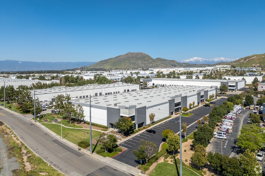 More Photos Of 1280 Northgate St, Riverside Warehouse For Lease