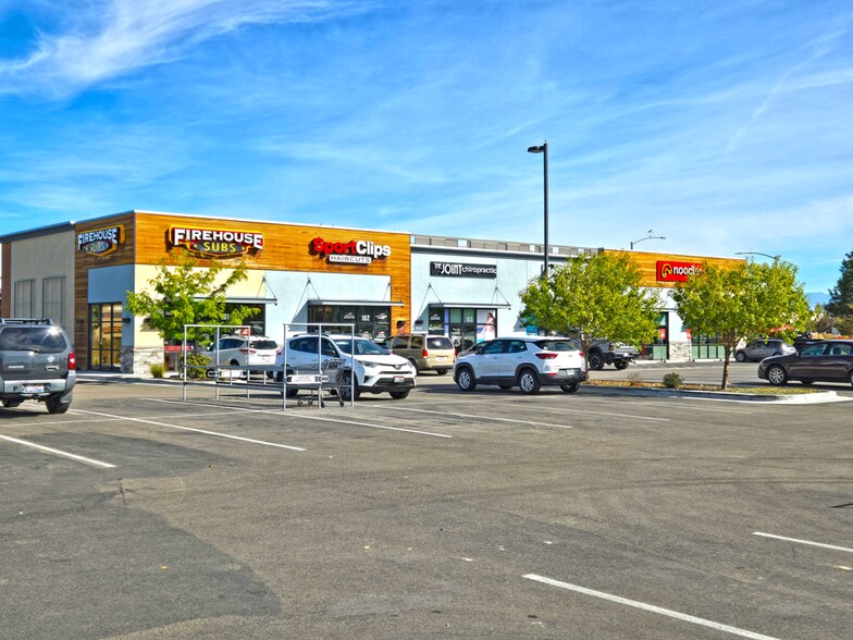 More Photos Of 1255 N Happy Valley Rd, Nampa Restaurant For Sale