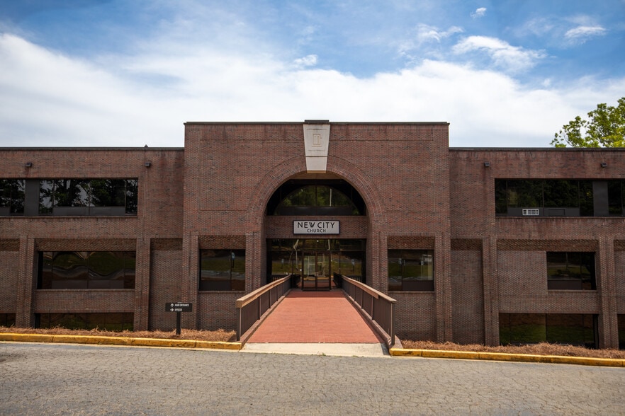 More Photos Of 3500 Riverside Dr, Macon-Bibb Religious Facility For Sale