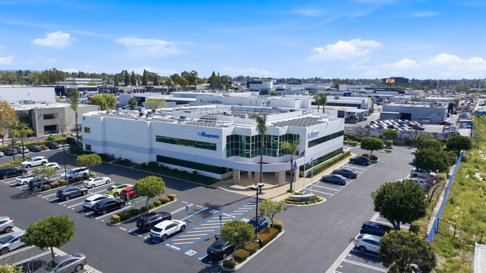More Photos Of 15 Whatney, Irvine Research And Development For Lease