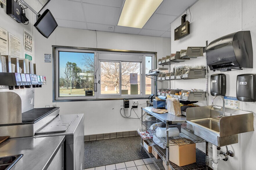 More Photos Of 3696 Windsor Spring Rd, Hephzibah Fast Food For Lease