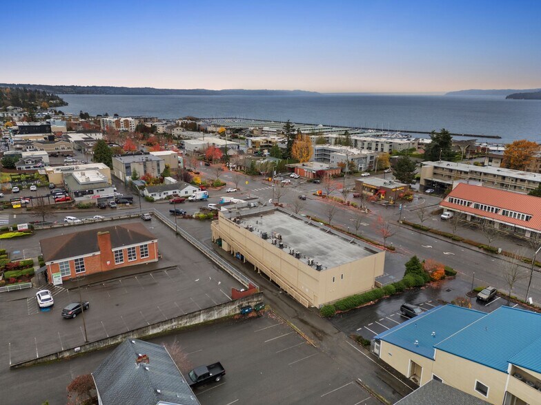 More Photos Of 22030 7th Ave S, Des Moines Medical For Sale