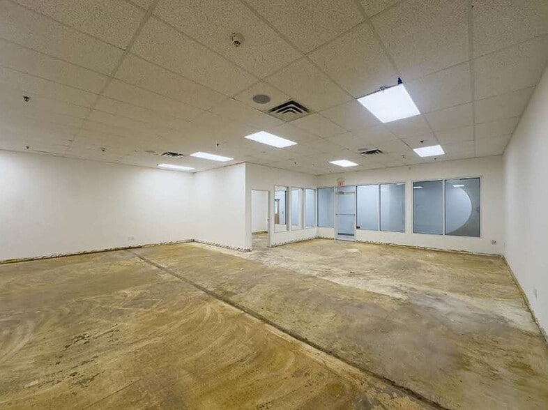 More Photos Of 843 State Route 33, Freehold General Retail For Lease