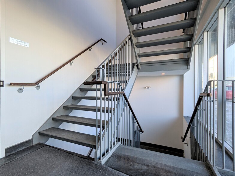 More Photos Of 2920 Dufferin St, Toronto Storefront Retail Office For Lease