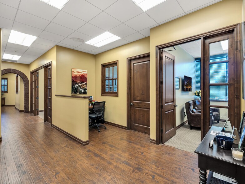 More Photos Of 3155 Old Conejo Rd, Thousand Oaks Office For Sale