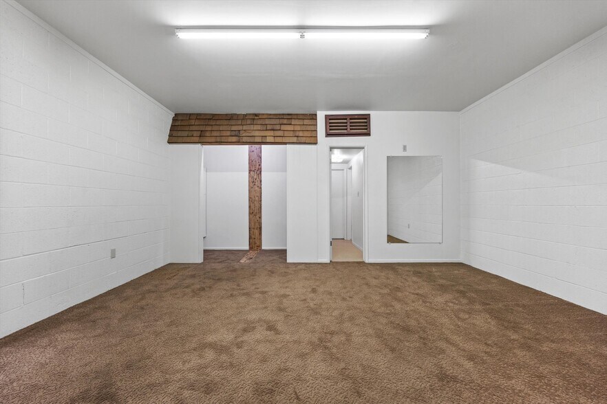 More Photos Of 16 Tobias St, Kernville Storefront Retail Residential For Sale