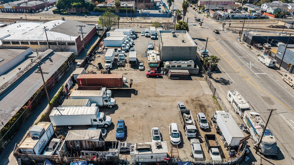More Photos Of 1808 58th Pl, Los Angeles Land For Lease