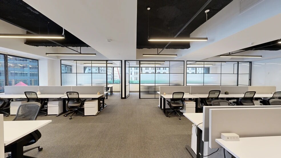 More Photos Of 1 Liberty Plz, New York Coworking Space